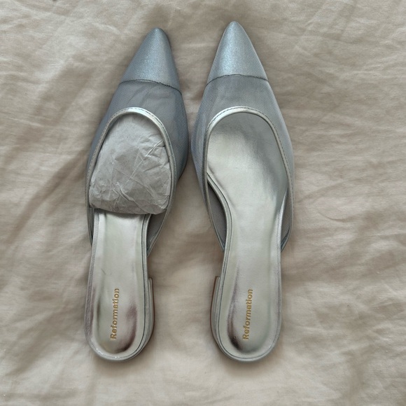 NWT Reformation Wesley Flat - Picture 3 of 5